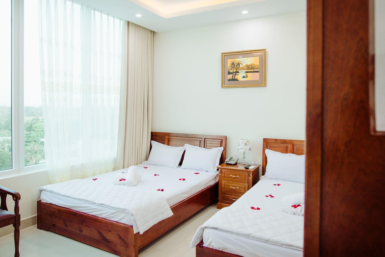 Nhat Nga Hotel فونج تاو المظهر الخارجي الصورة